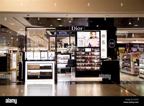 lady dior heathrow airport